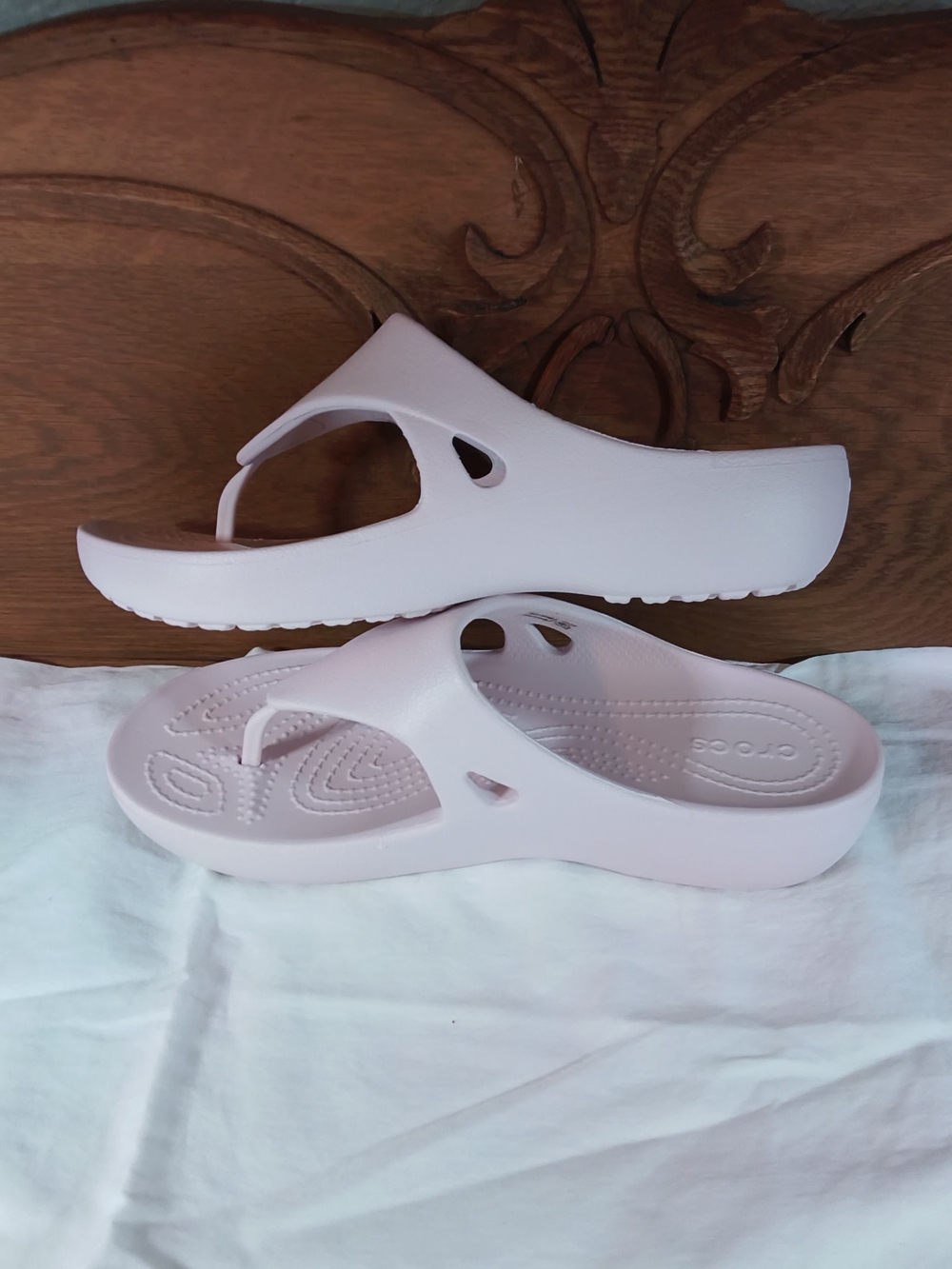 CROCS  Kadee Wedge Flip Flop Thong Sandals Size 7 EUC
